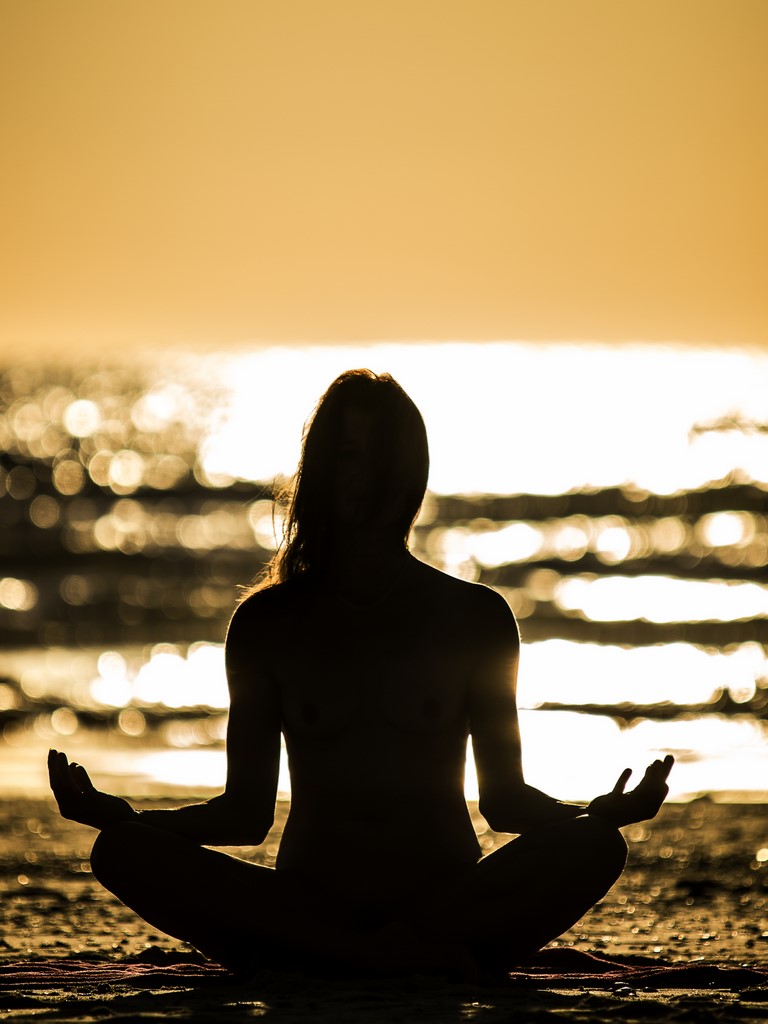 ALBUM YOGA AU SOLEIL