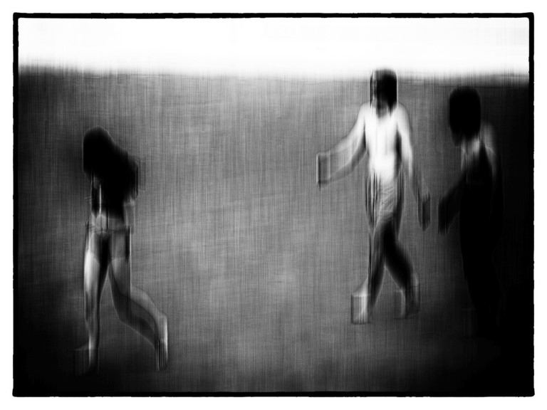 ALAIN DERRIERE CHLOTHILDE