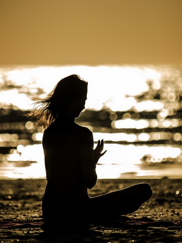 ALBUM YOGA AU SOLEIL